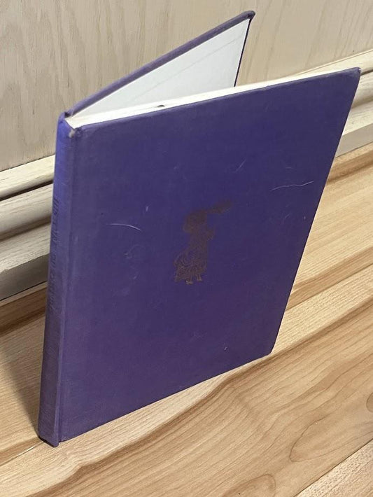 Histoire du Costume by Henny Harald Hansen